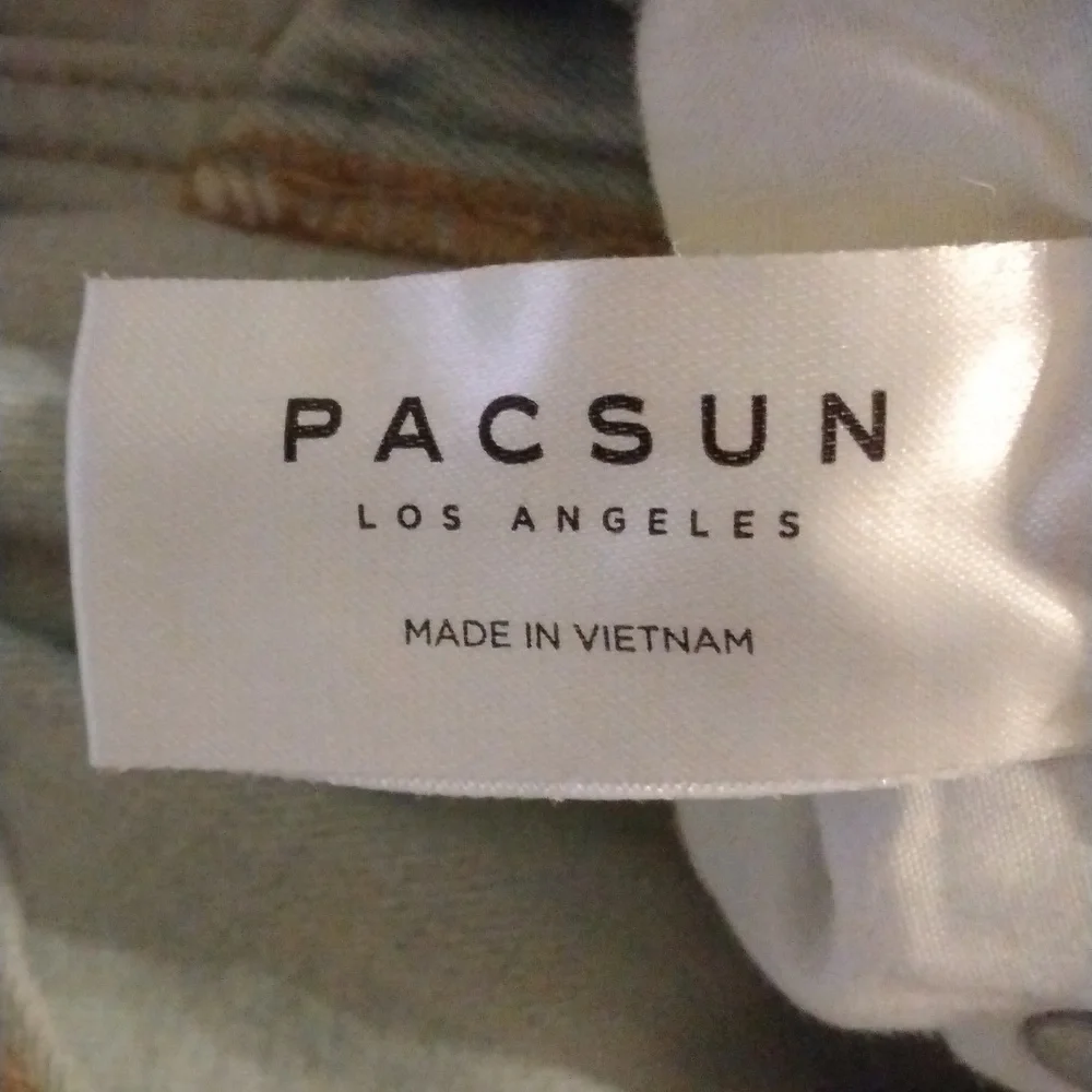 Pacsun mens stacked skinny lightwash distressed jeans. Size 32x 30.